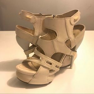 Vera Wang Lavender Heels